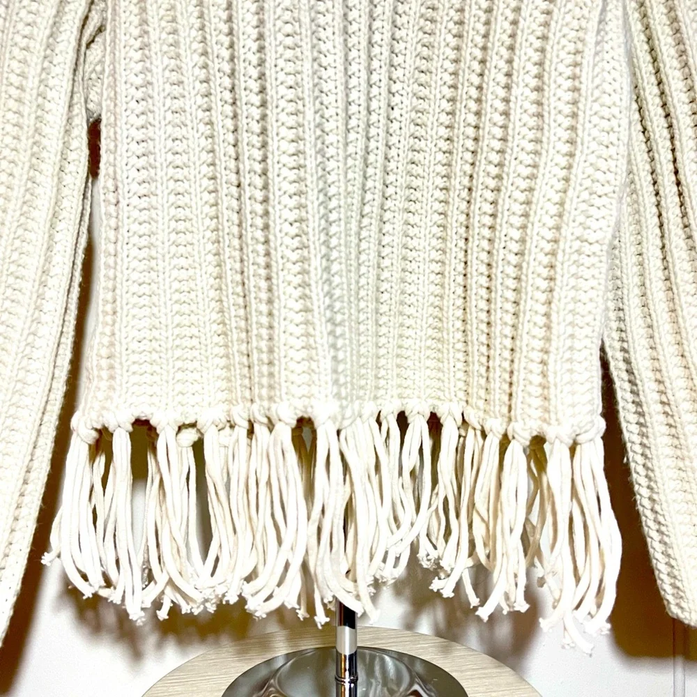 H&M Cable Knit Pullover Sweater - Picture 3 of 5